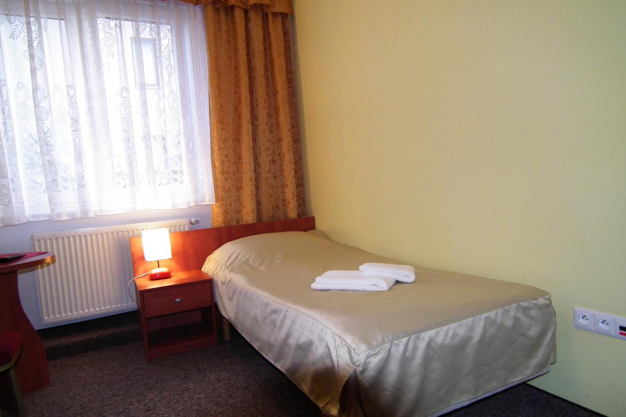 Hotelik Gold Raszyn Quarto foto