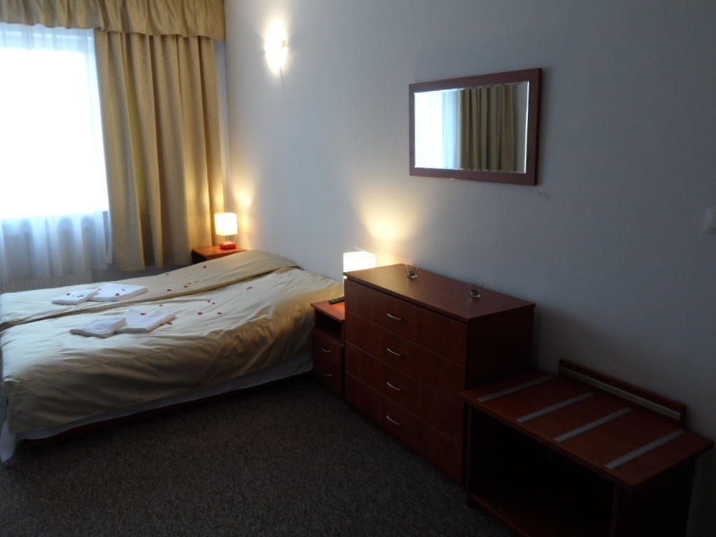 Hotelik Gold Raszyn Quarto foto